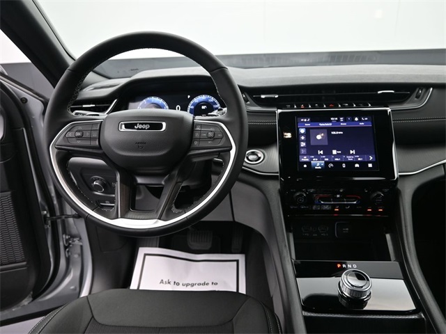 new 2025 Jeep Grand Cherokee L car, priced at $39,564