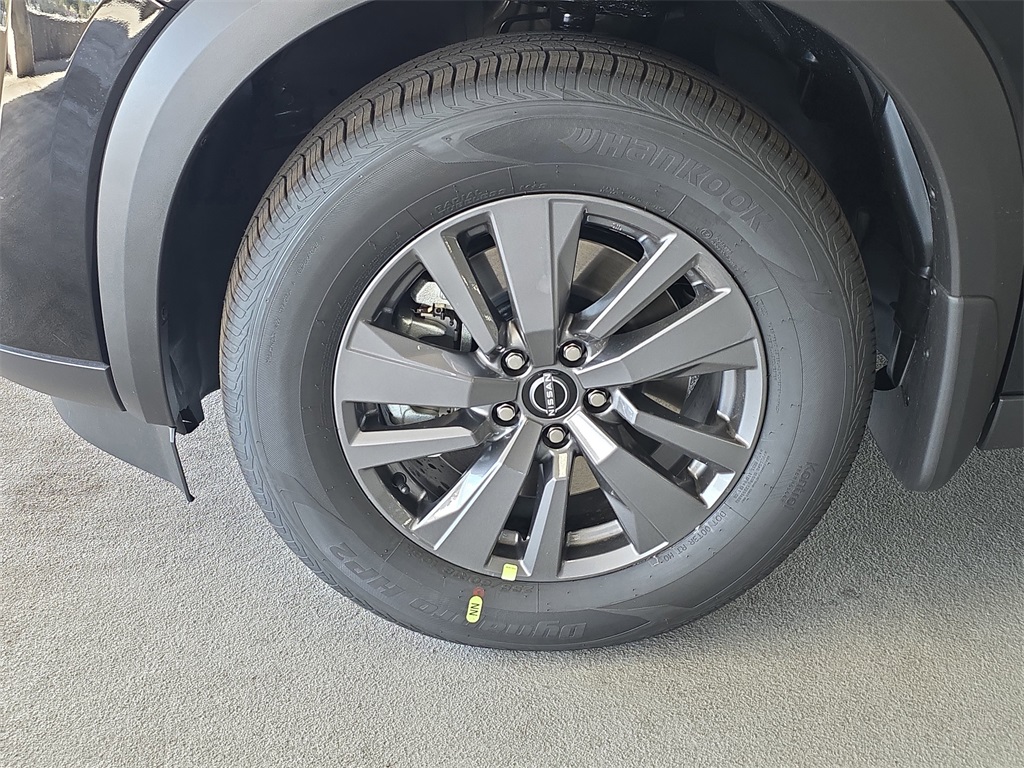 new 2026 Nissan Pathfinder car, priced at $34,508