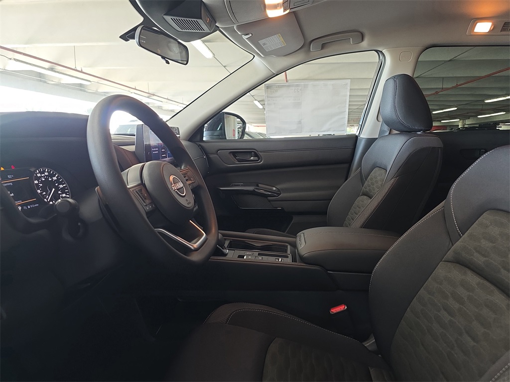 new 2026 Nissan Pathfinder car, priced at $34,508