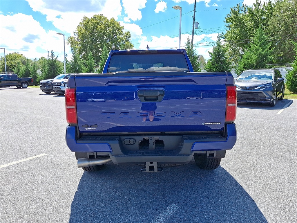 2025 Toyota Tacoma TRD Off-Road Double Cab photo 4