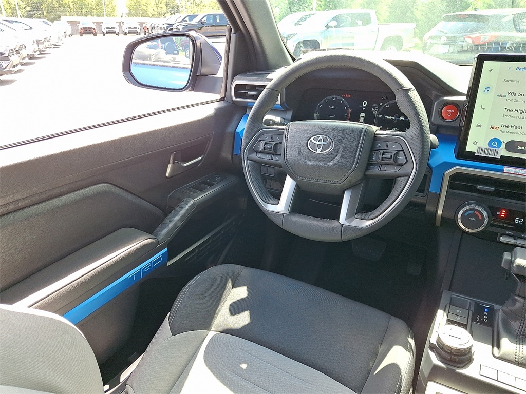 2025 Toyota Tacoma TRD Off-Road Double Cab photo 9