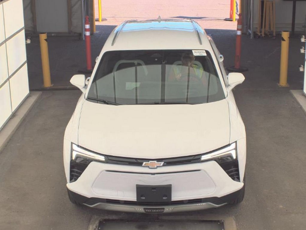Used 2024 Chevrolet Blazer EV LT with VIN 3GNKDBRJ6RS249422 for sale in Cleveland, OH