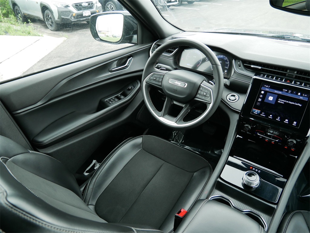 Used 2024 Jeep Grand Cherokee L SUV