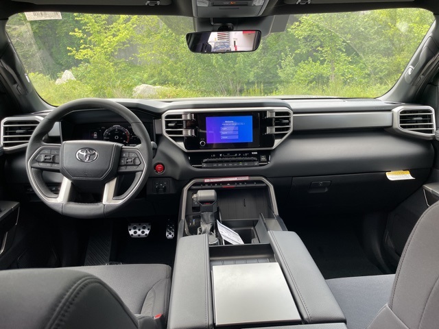 2025 Toyota Sequoia SR5 photo 15
