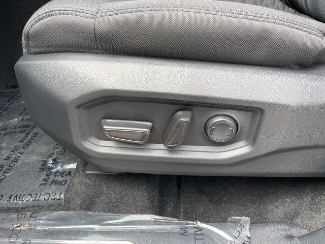 2025 Toyota Sequoia SR5 photo 18