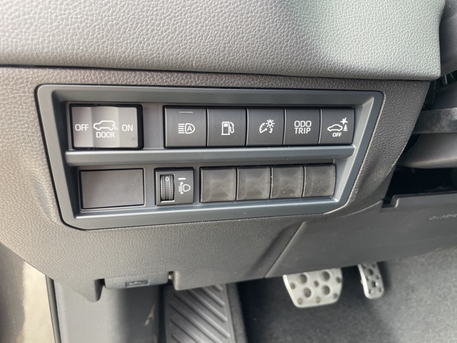2025 Toyota Sequoia SR5 photo 20