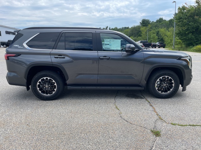 2025 Toyota Sequoia SR5 photo 5