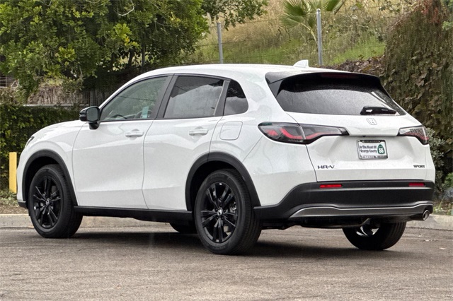 2026 Honda HR-V Sport photo 2