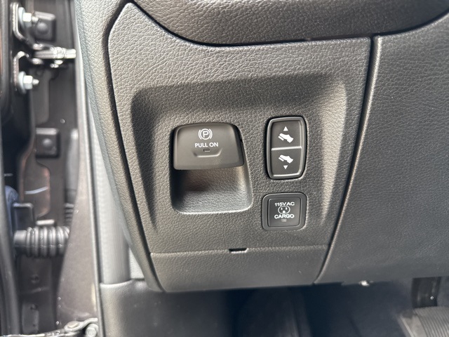 2026 Ram 1500 Laramie photo 19
