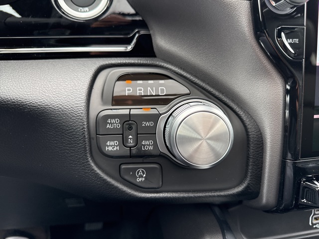 2026 Ram 1500 Laramie photo 25