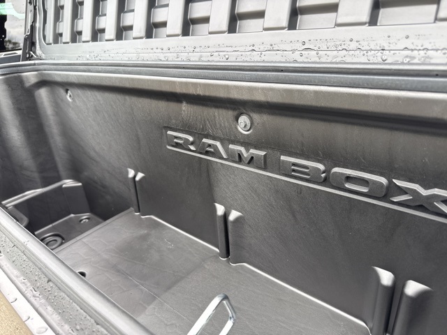 2026 Ram 1500 Laramie photo 4