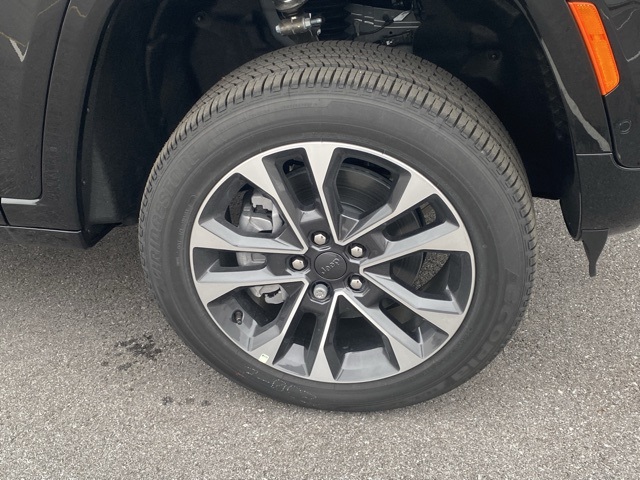 new 2025 Jeep Grand Cherokee L car, priced at $56,273