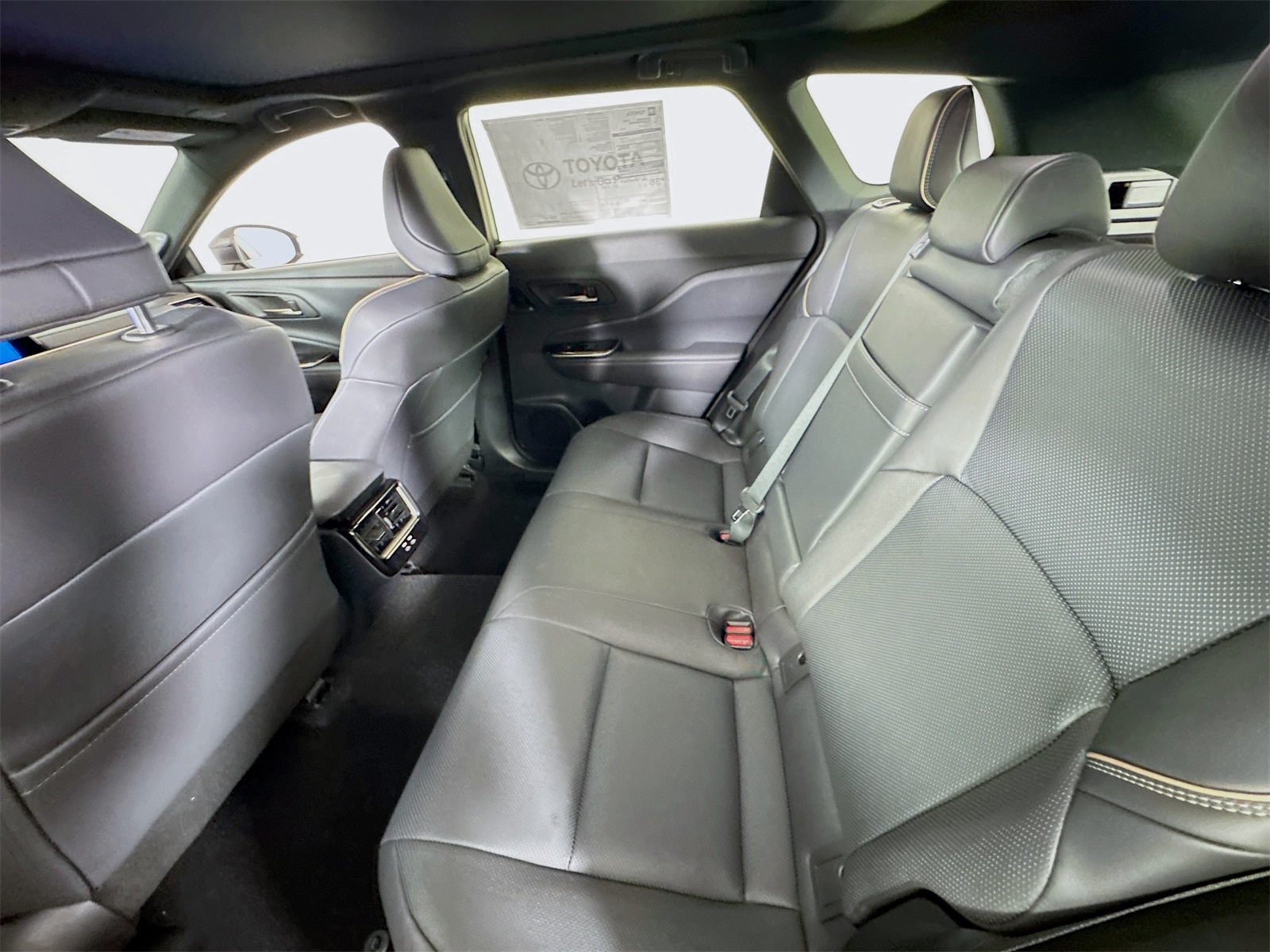 2025 Toyota Crown Signia Limited photo 11