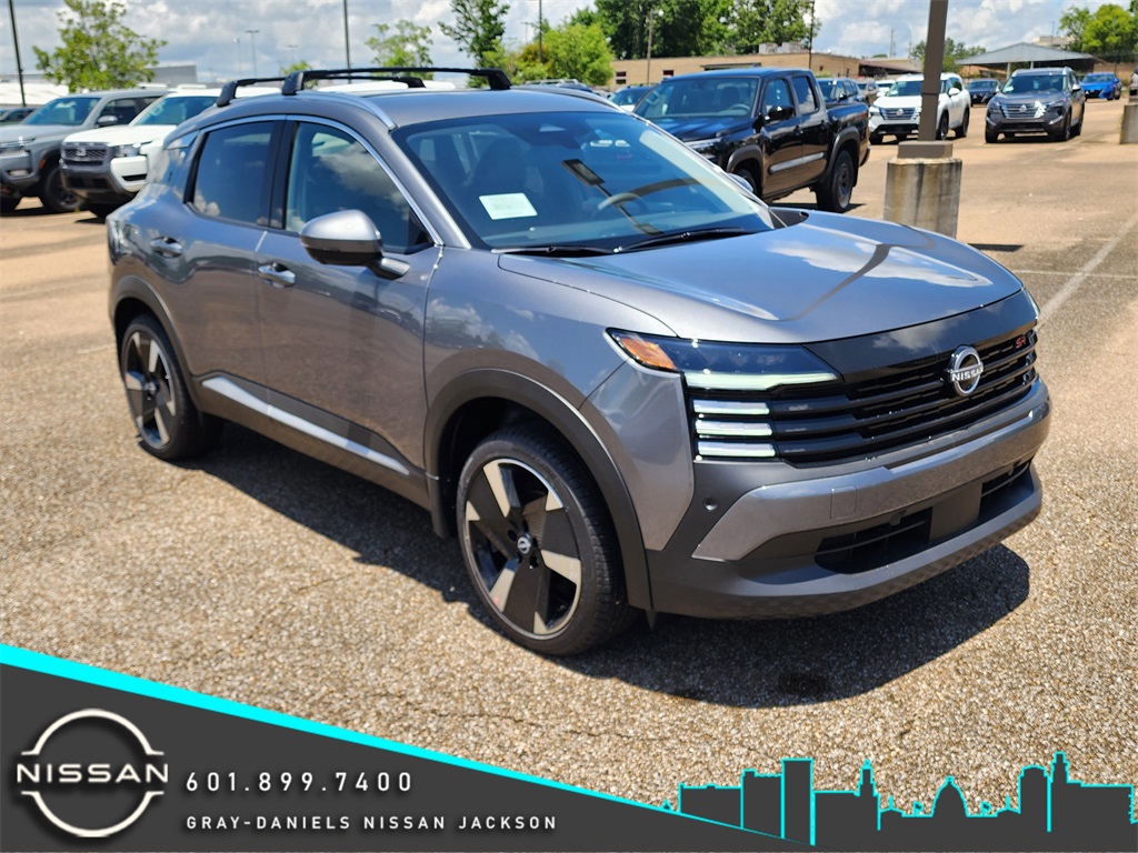 2025 Nissan Kicks SR AWD's photo