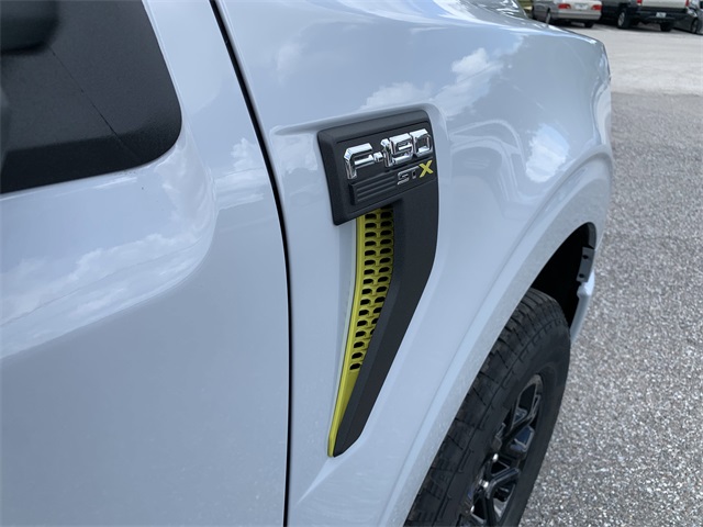 2025 Space White Metallic Ford F-150 STX 4X4 Truck