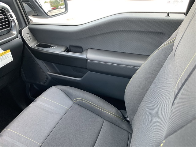 2025 Space White Metallic Ford F-150 STX 4X4 Truck