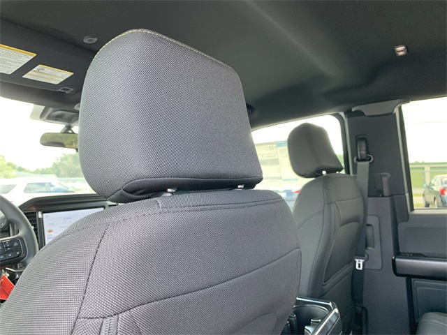 2025 Space White Metallic Ford F-150 STX 4X4 Truck