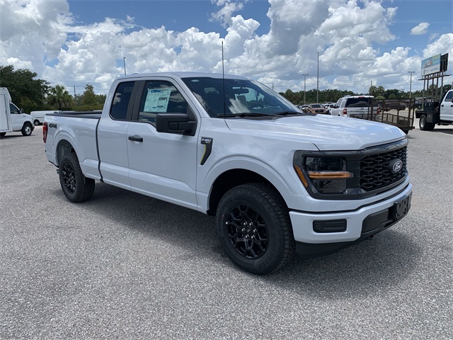 2025 Space White Metallic Ford F-150 STX 4X4 Truck