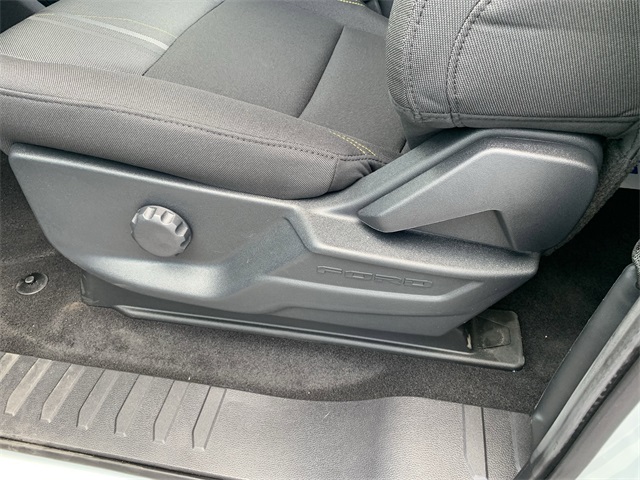 2025 Space White Metallic Ford F-150 STX 4X4 Truck