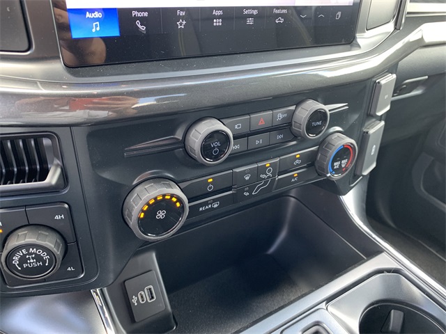 2025 Space White Metallic Ford F-150 STX 4X4 Truck