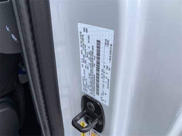 2025 Space White Metallic Ford F-150 STX 4X4 Truck