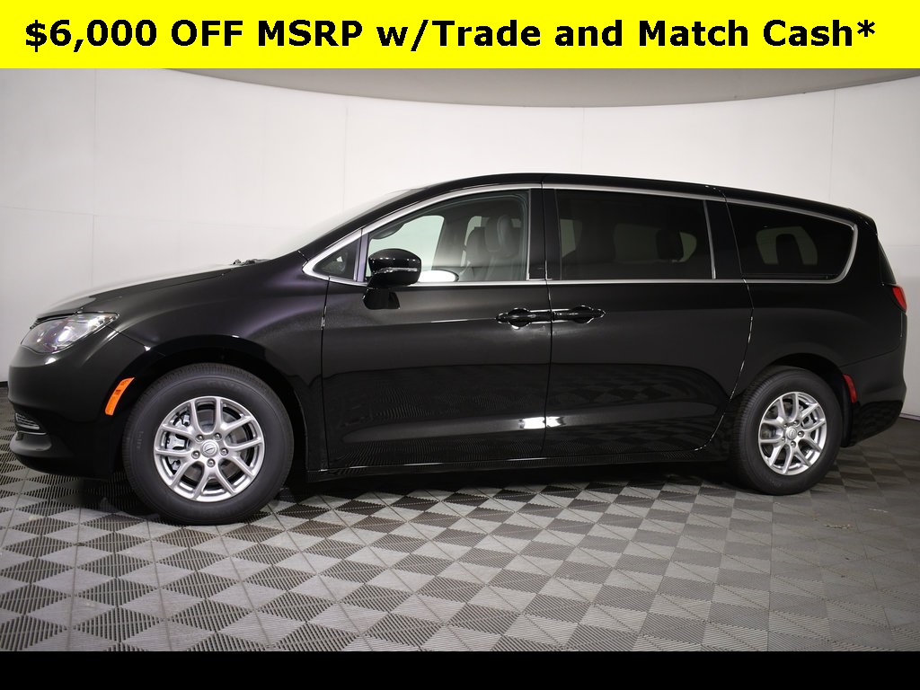 2025 Chrysler Voyager LX