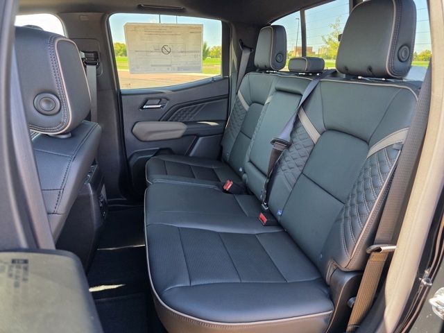 2026 Gmc Canyon Denali photo 17