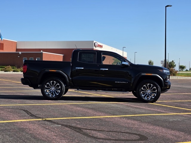 2026 Gmc Canyon Denali photo 2