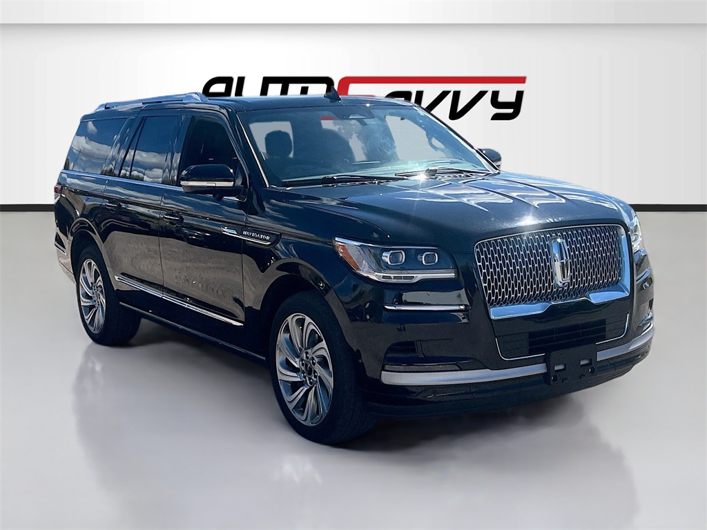 2023 Lincoln Navigator Reserve L's photo