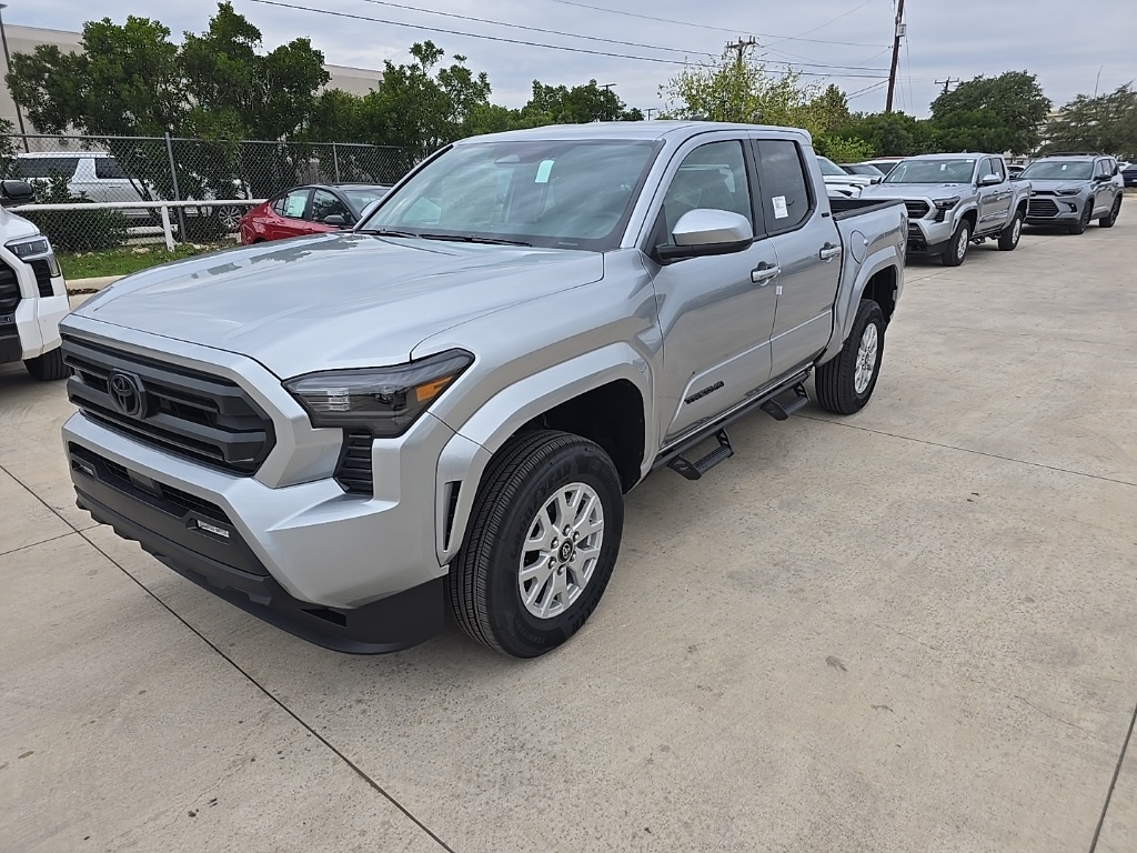 2026 Toyota Tacoma SR5 Double Cab photo 2