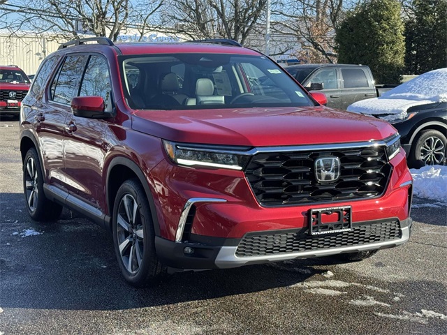 2025 Honda Pilot Touring's photo