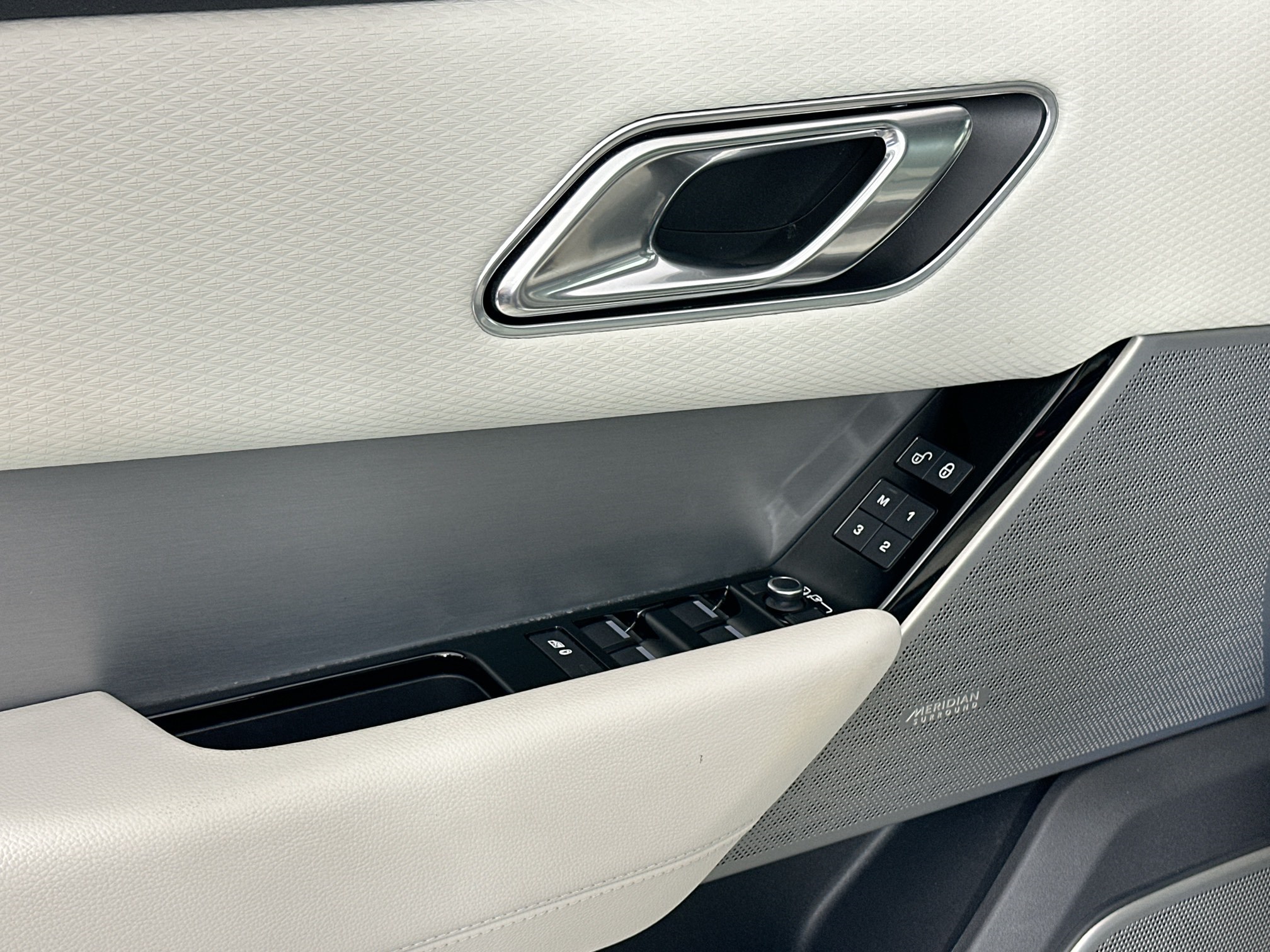 used 2018 Land Rover Range Rover Velar car, priced at $29,995