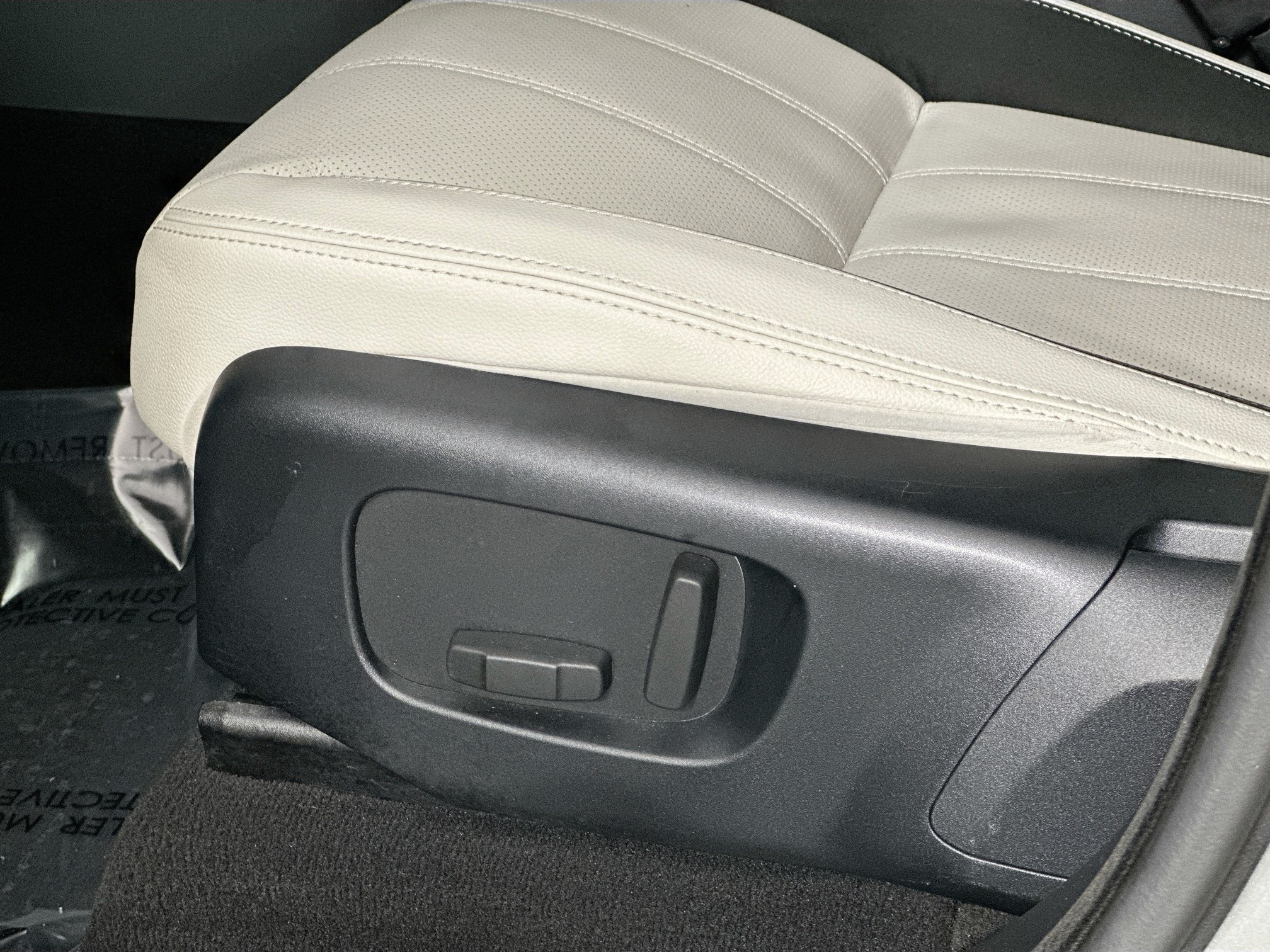 used 2018 Land Rover Range Rover Velar car, priced at $29,995