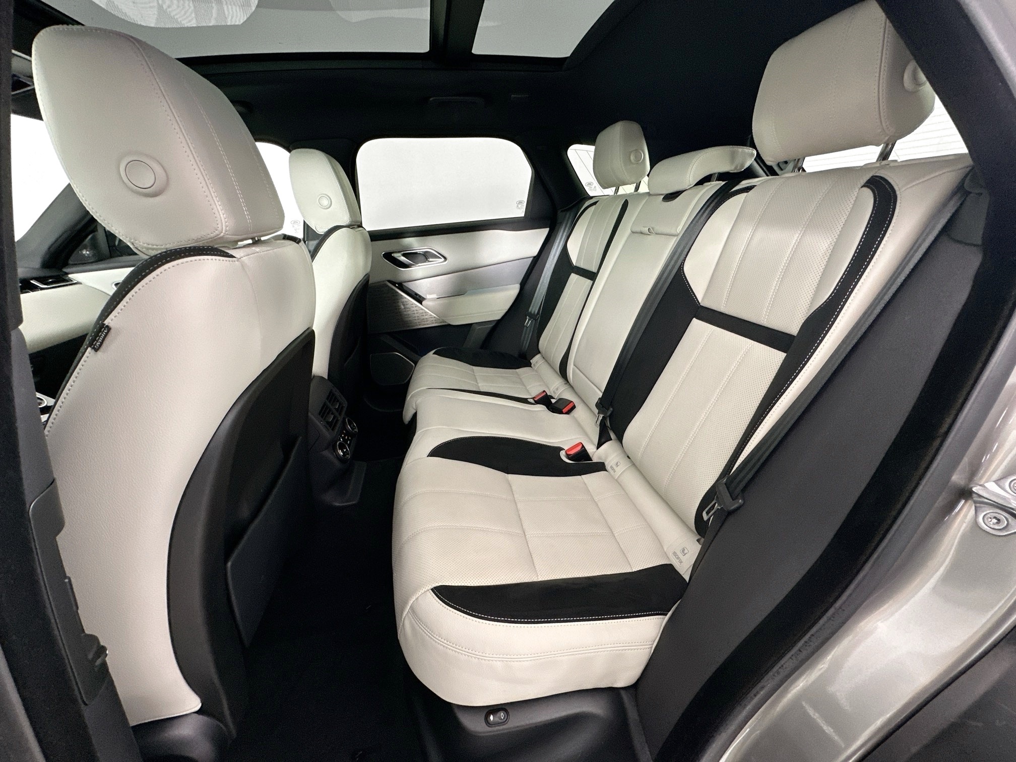 used 2018 Land Rover Range Rover Velar car, priced at $29,995