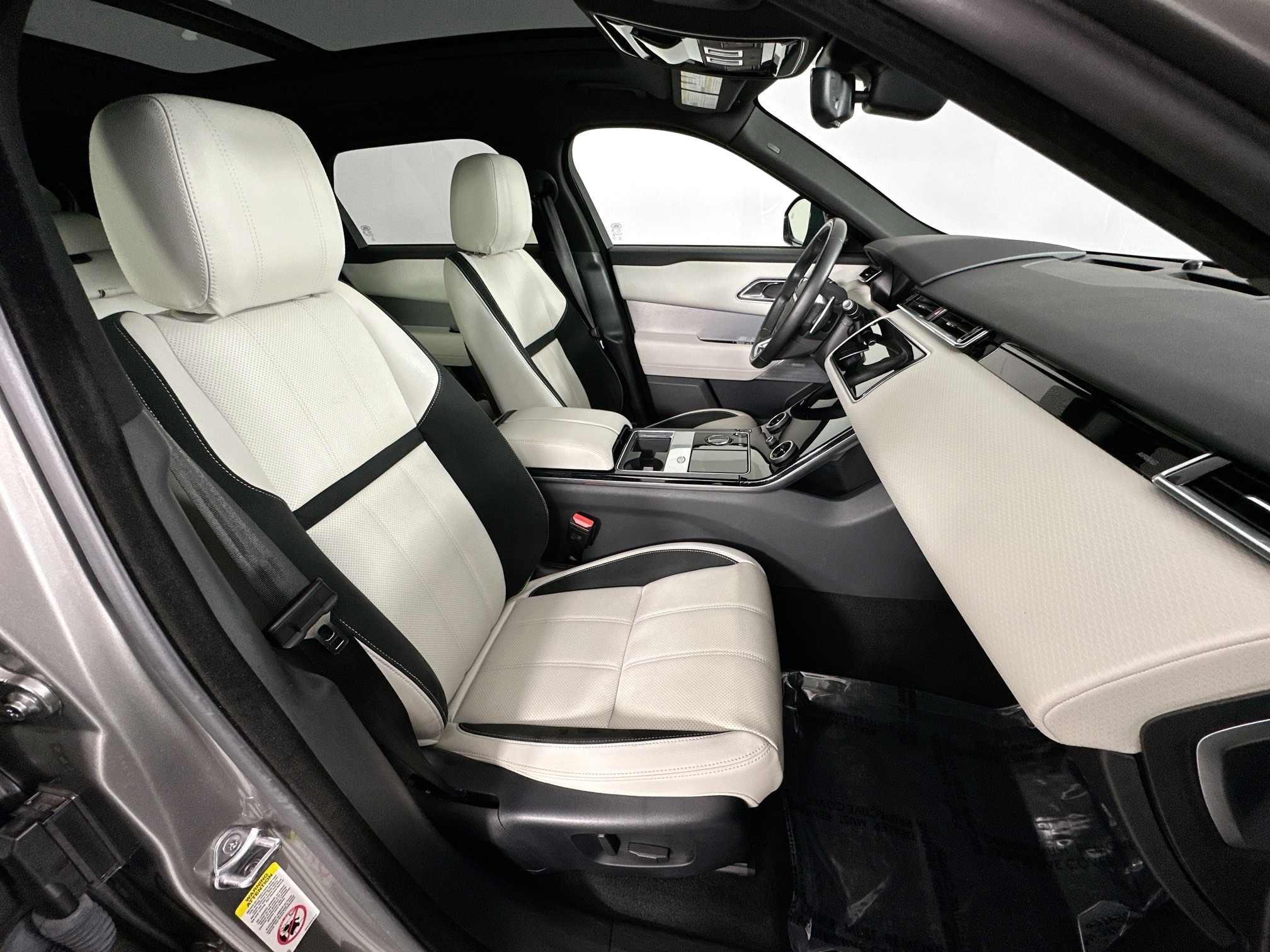 used 2018 Land Rover Range Rover Velar car, priced at $29,995