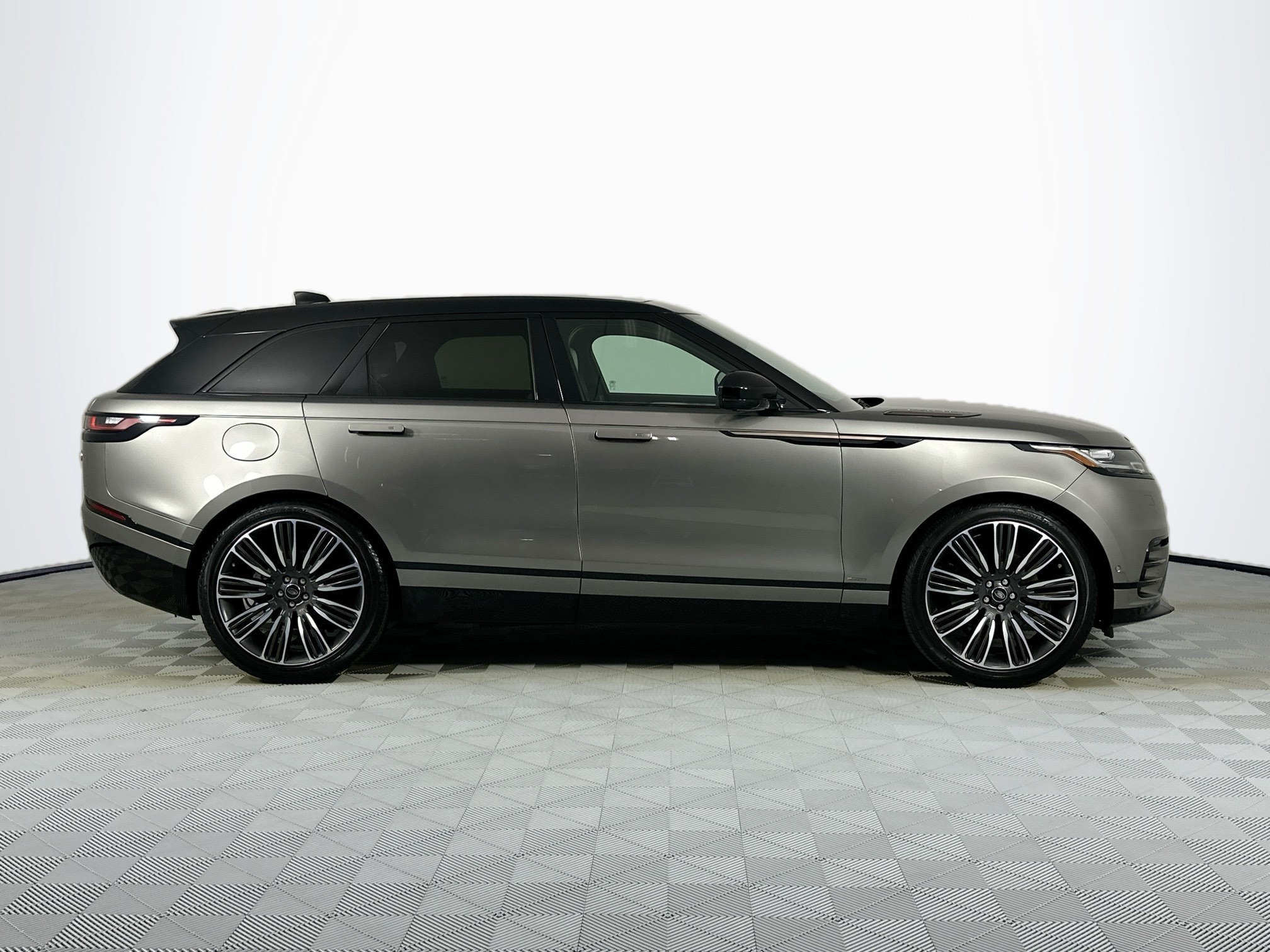 used 2018 Land Rover Range Rover Velar car, priced at $29,995
