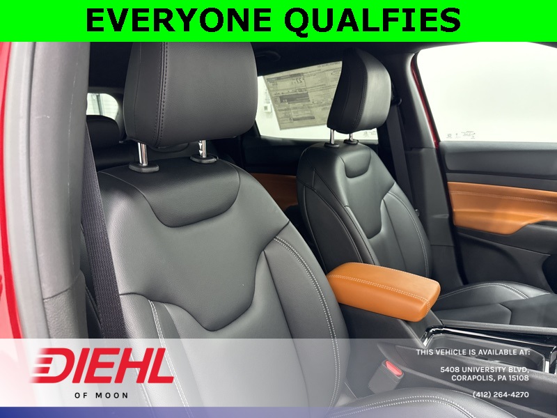 2025 Jeep Compass Limited photo 12