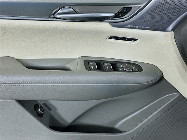 XT5 Premium Luxury