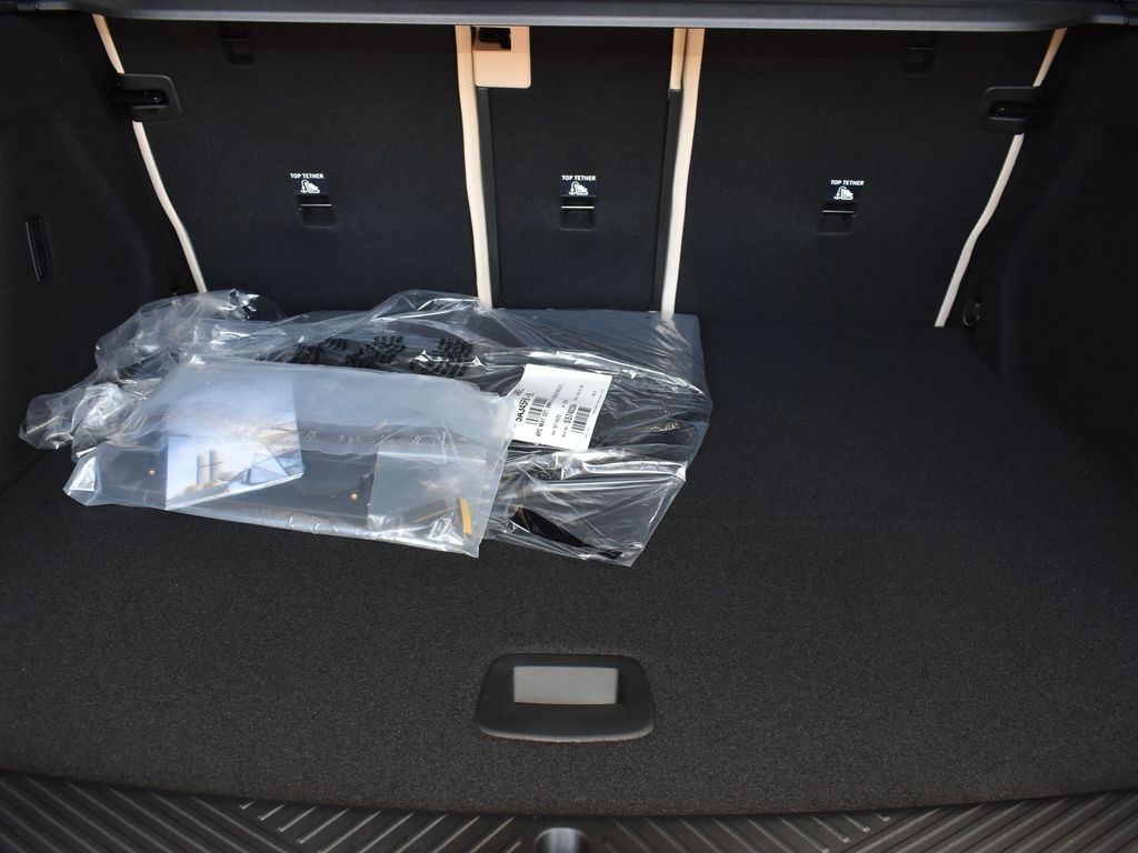 2025 Mineral White Metallic BMW X3 30 xDrive AWD SUV