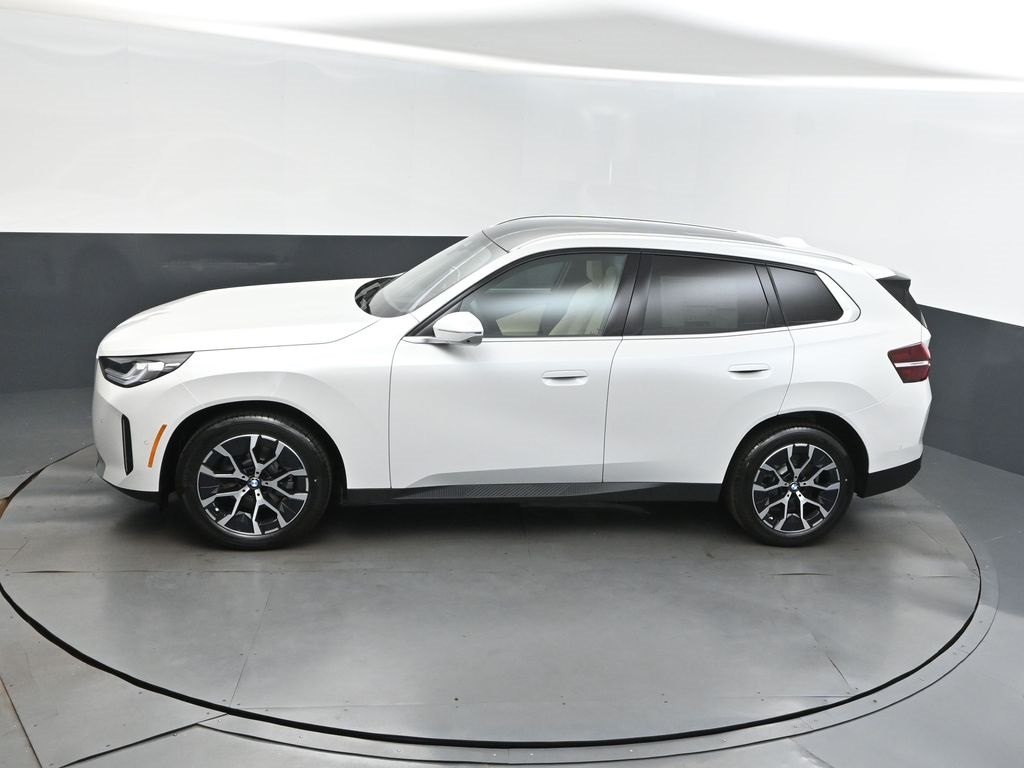 2025 Mineral White Metallic BMW X3 30 xDrive AWD SUV