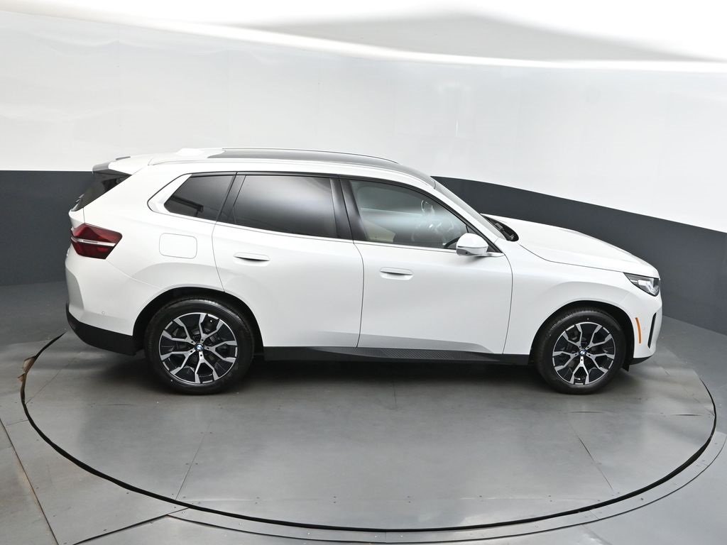 2025 Mineral White Metallic BMW X3 30 xDrive AWD SUV