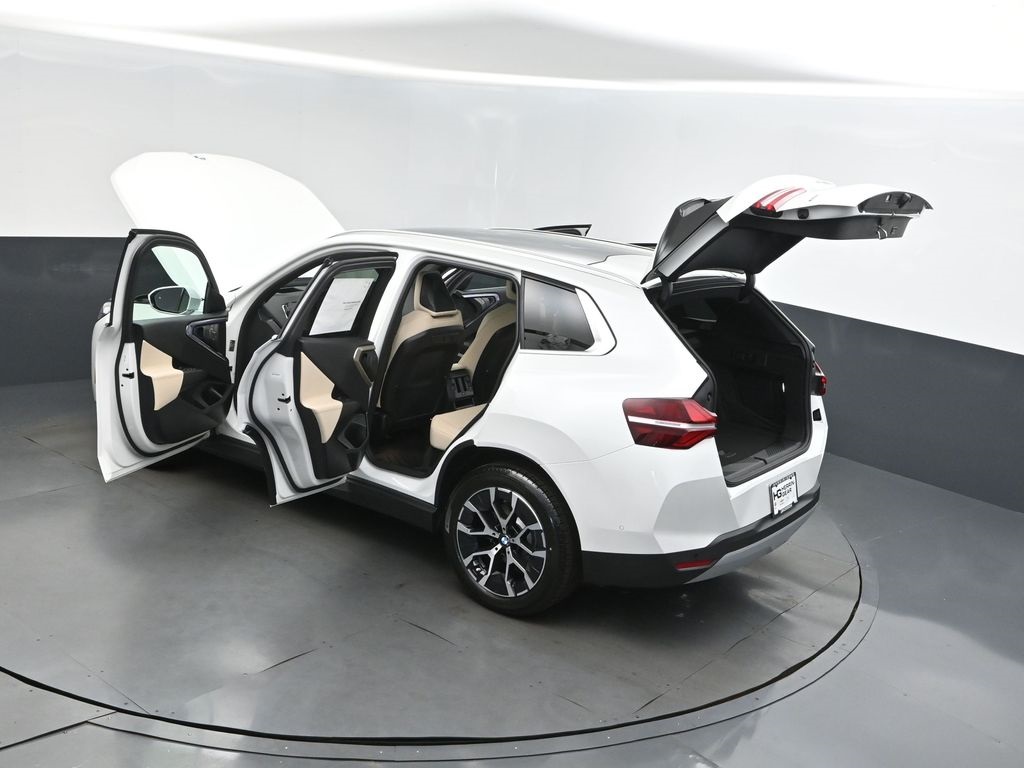 2025 Mineral White Metallic BMW X3 30 xDrive AWD SUV