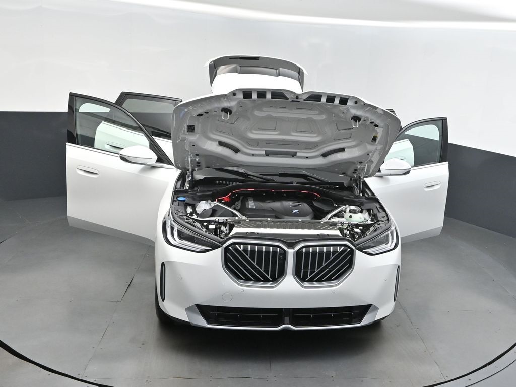 2025 Mineral White Metallic BMW X3 30 xDrive AWD SUV