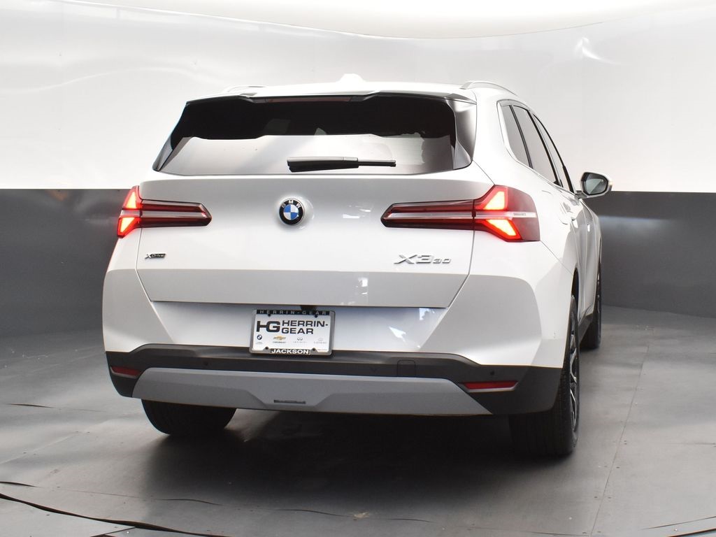 2025 Mineral White Metallic BMW X3 30 xDrive AWD SUV