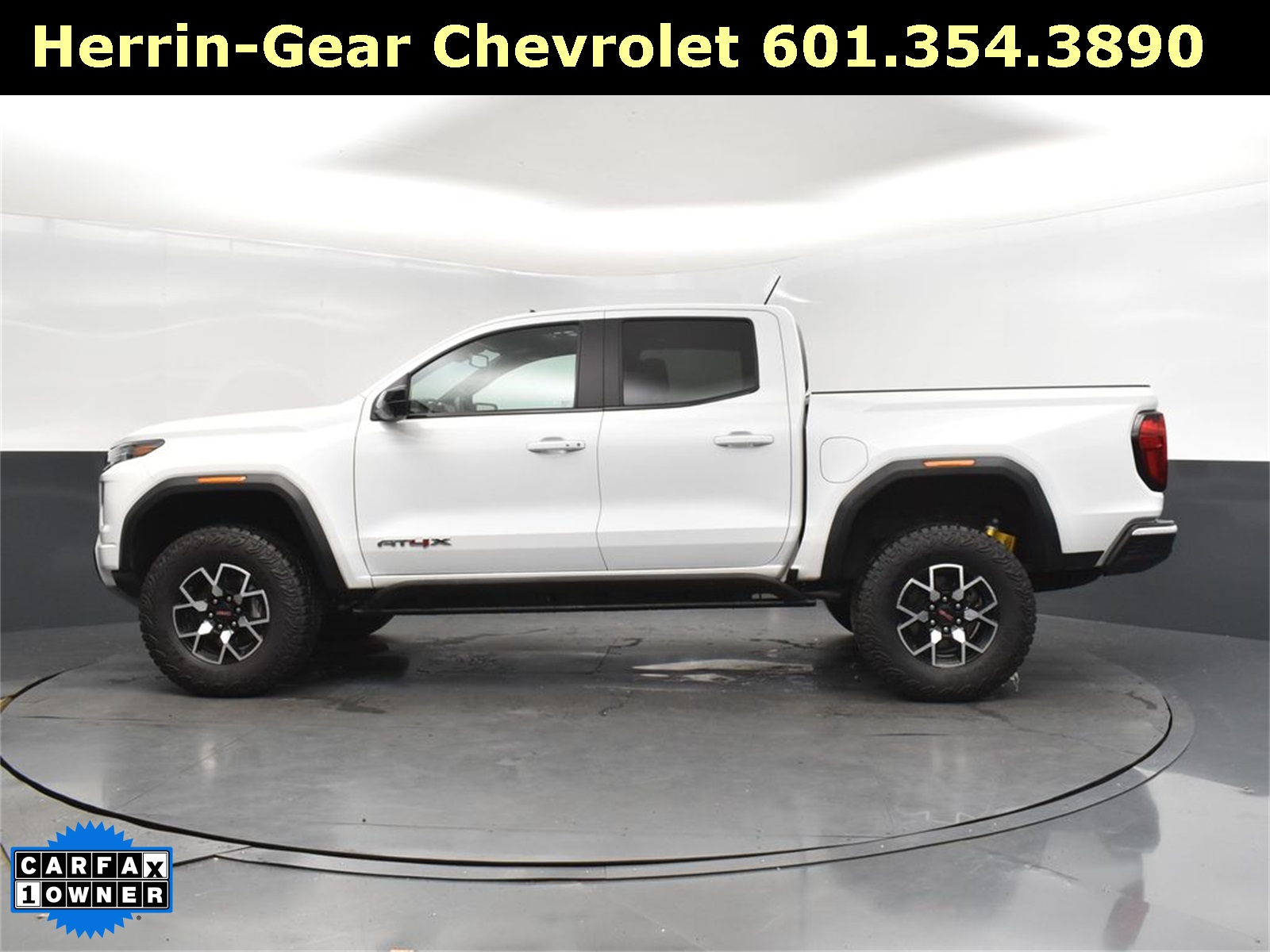 2024 Summit White GMC Canyon AT4X 4X4 Truck