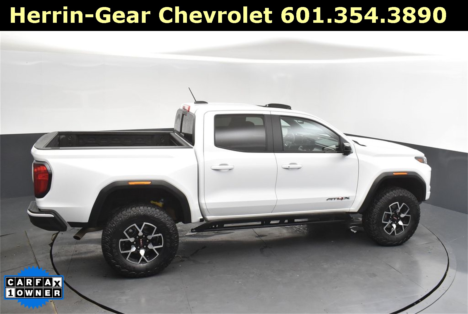 2024 Summit White GMC Canyon AT4X 4X4 Truck