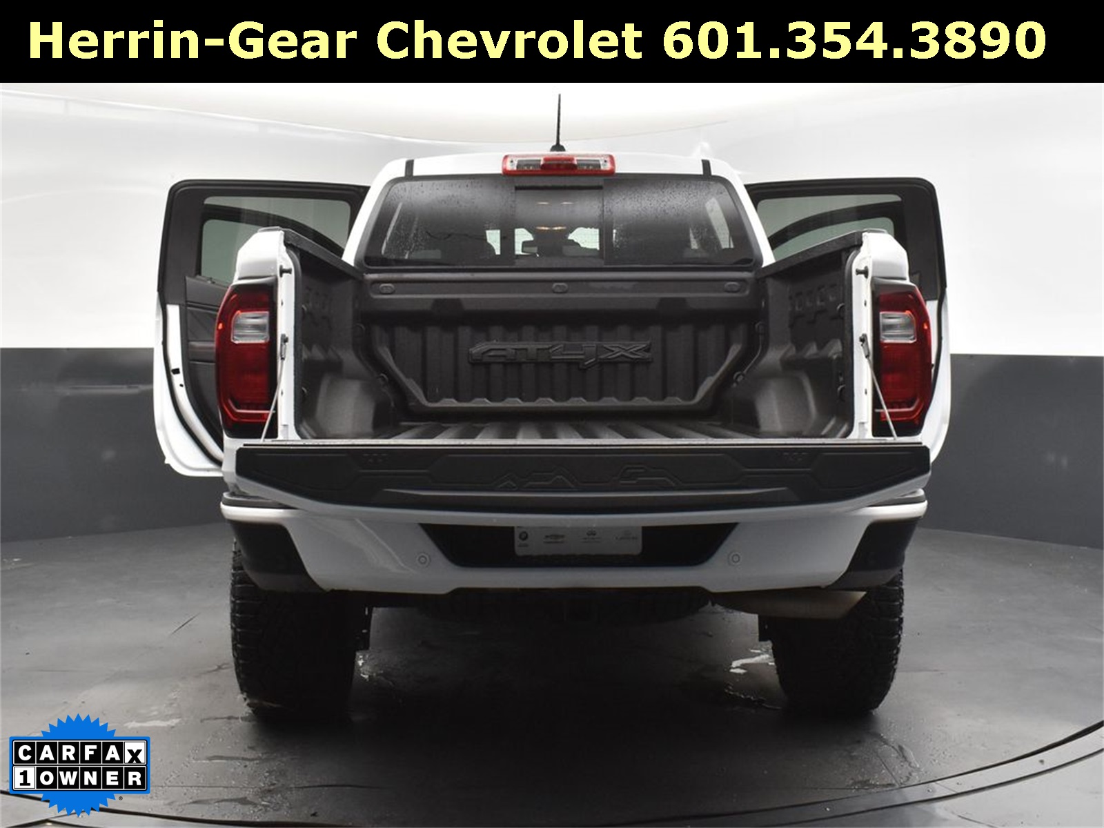 2024 Summit White GMC Canyon AT4X 4X4 Truck