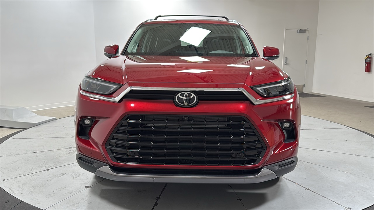 2026 Toyota Grand Highlander Hybrid Limited photo 2