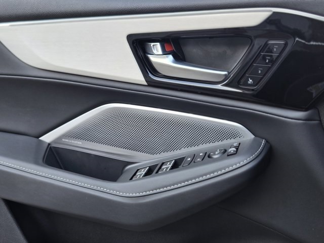 used 2026 Acura MDX car, priced at $50,900