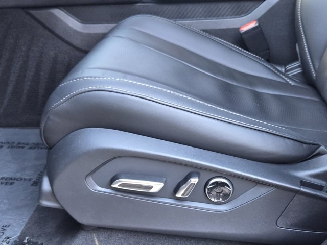 used 2026 Acura MDX car, priced at $50,900